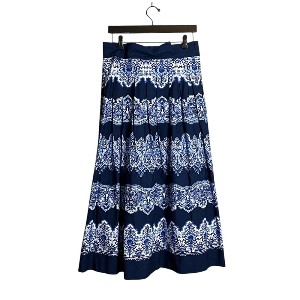 Talbots The Piper Pleated Patio Skirt in Navy and White Decorative Medallion 6 - Picture 4 of 6
